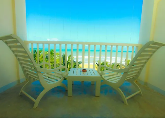 Beacon Beach Hotel Negombo