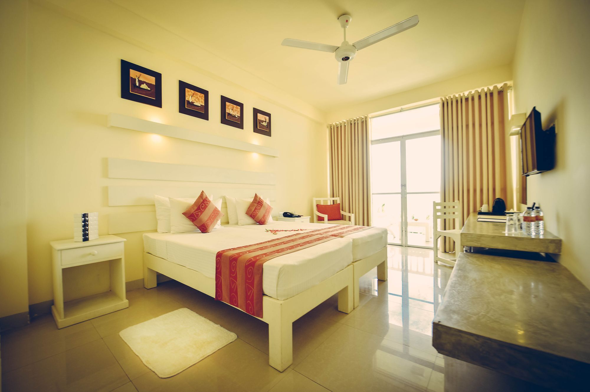 Beacon Beach Hotel Negombo 4*