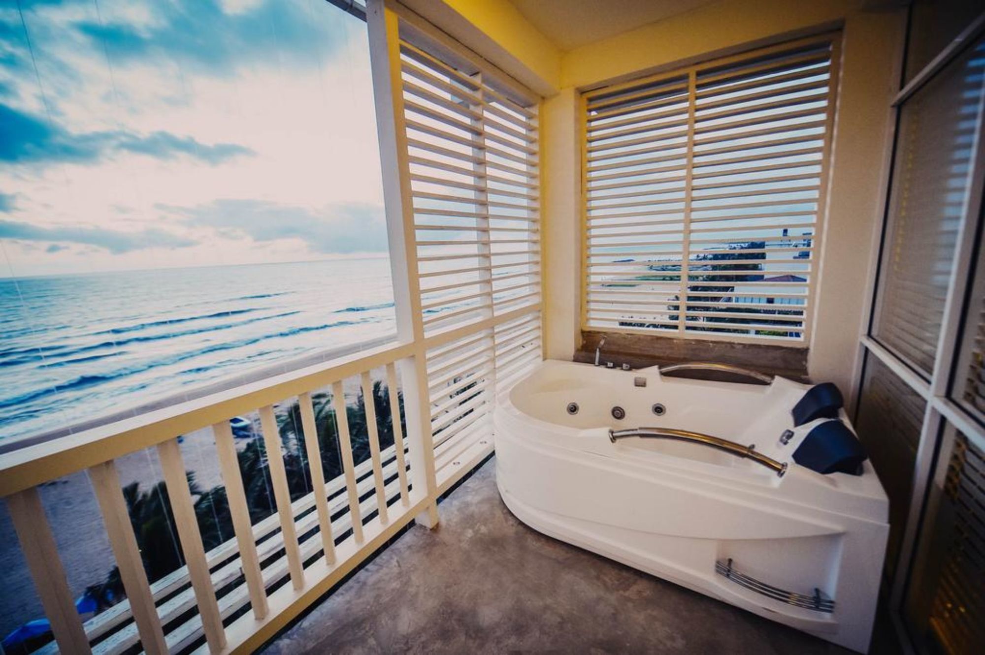 Beacon Beach Hotel Negombo होटल 4*